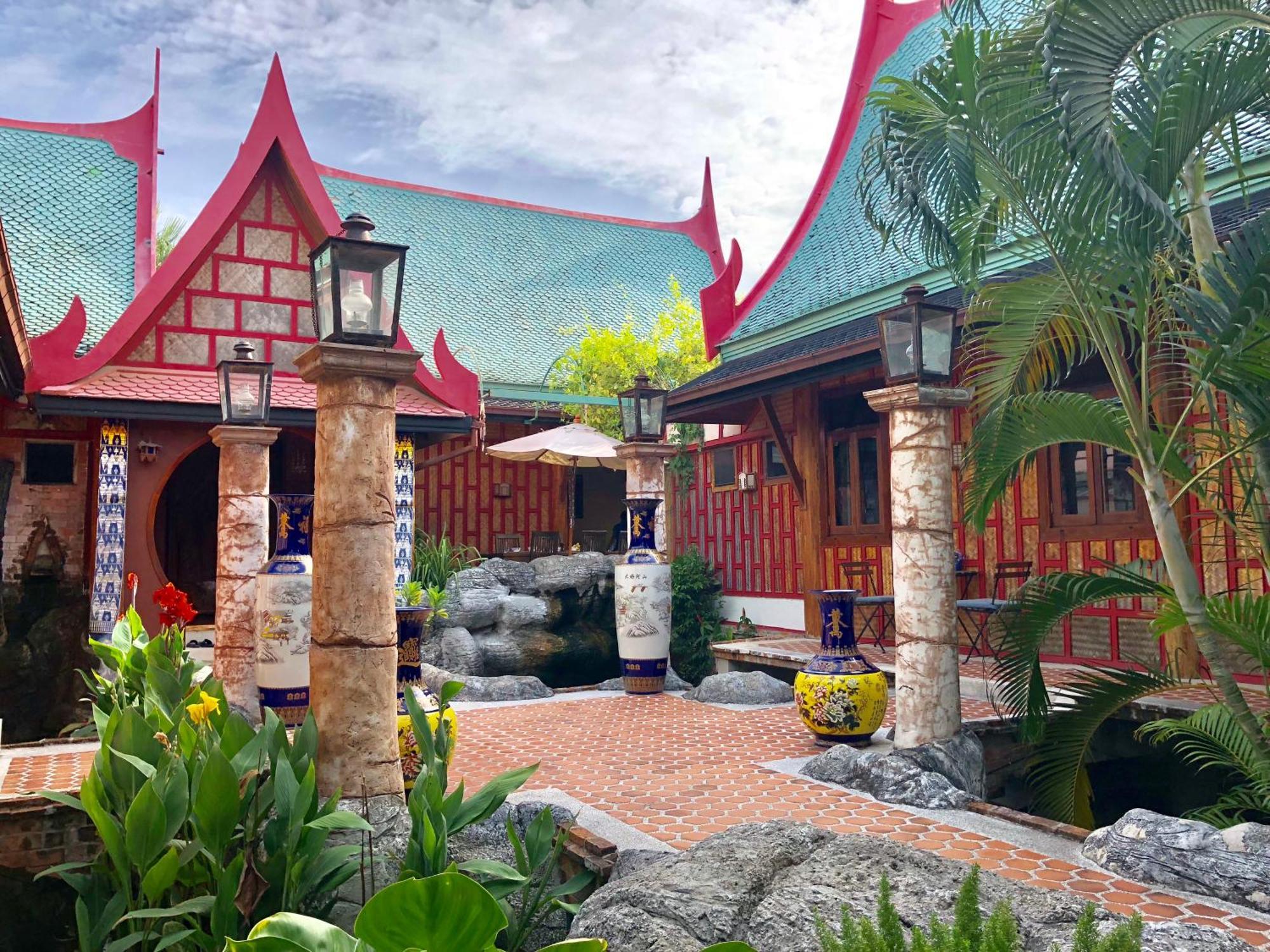 Leela House Villa HHQ Exterior photo