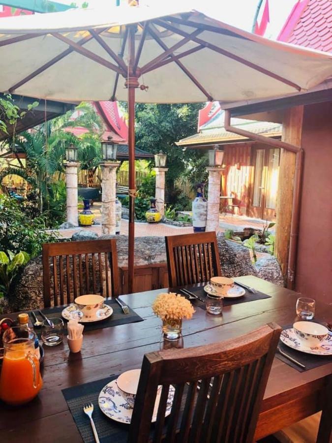 Leela House Villa HHQ Exterior photo