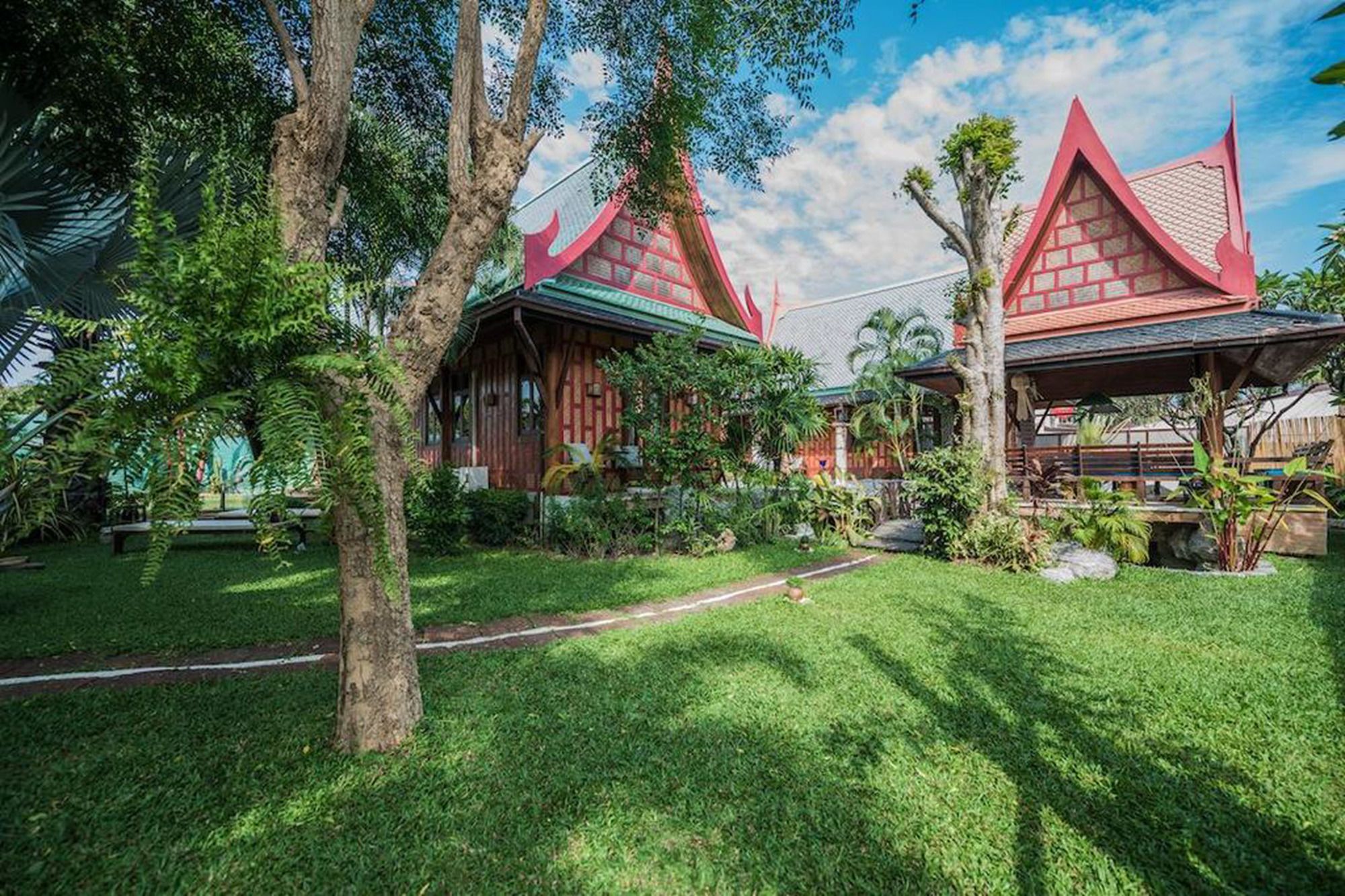 Leela House Villa HHQ Exterior photo